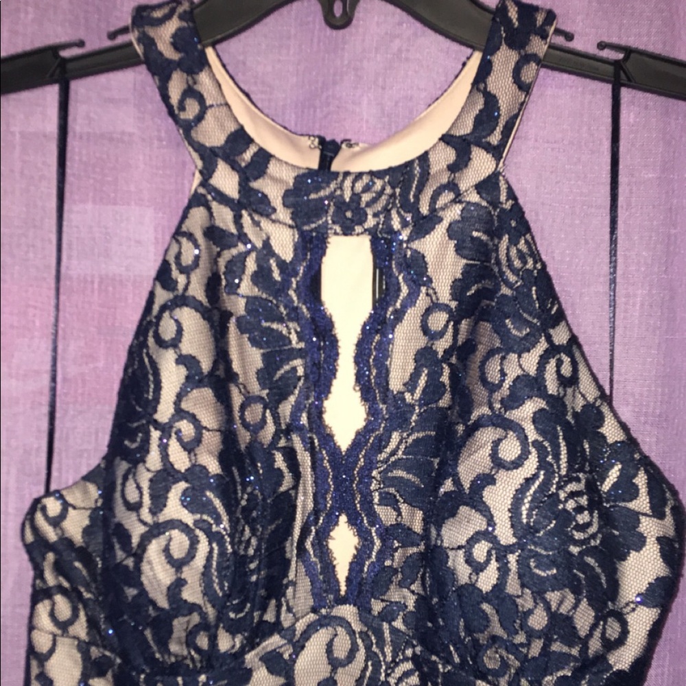 Nightway size 8 , Fitting dress until the bottom